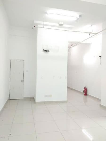 Service Residence for Sale at Maritime Suite - Rex Tung - Interior - PropertyGuru.com.my