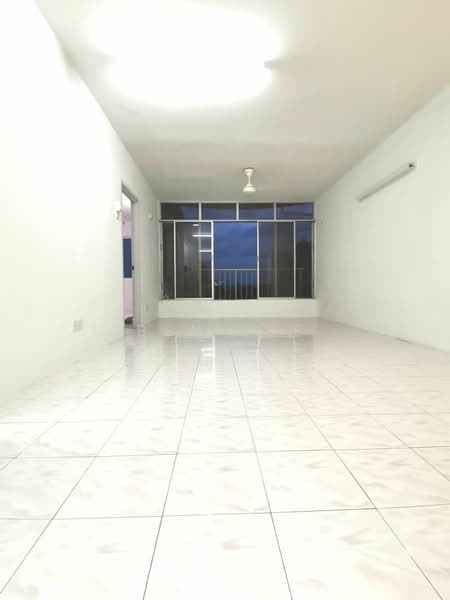 Apartment for Sale at Taman Kristal - Ben Lee - Living Room - PropertyGuru.com.my