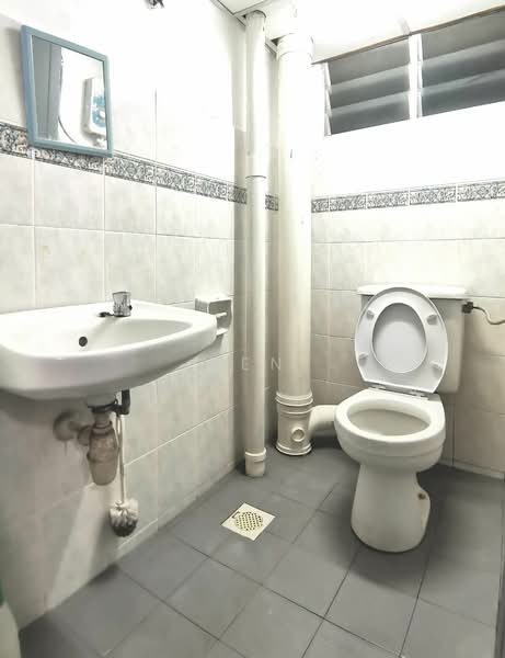 Apartment for Sale at Taman Kristal - Ben Lee - Bathroom - PropertyGuru.com.my