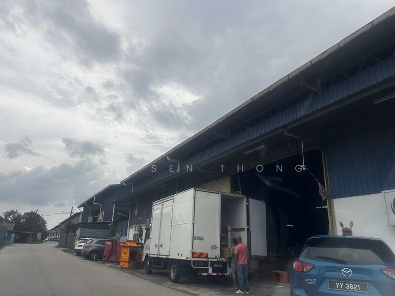 Untuk Disewa - Kampung Baru Sungai Buloh