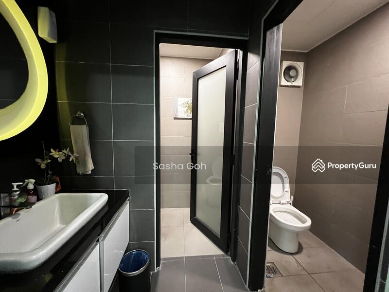 For Sale - Oasis Square