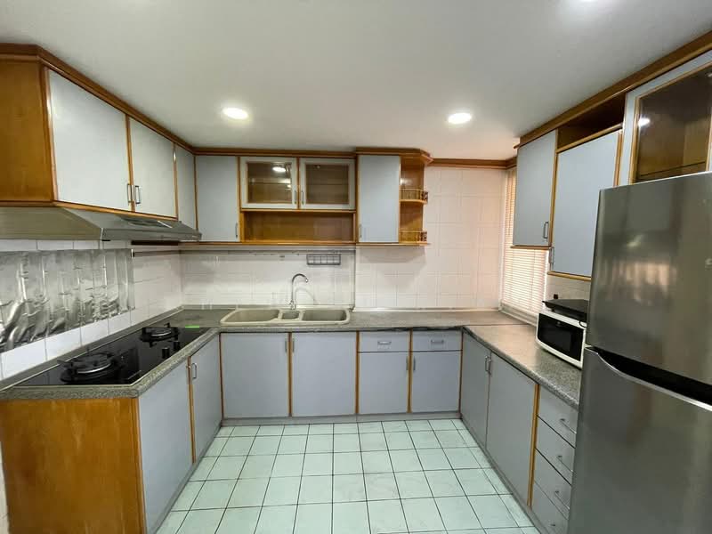 Condominium for Rent at Pantai Panorama Condominiums - Khew Zi Xian - Kitchen - PropertyGuru.com.my