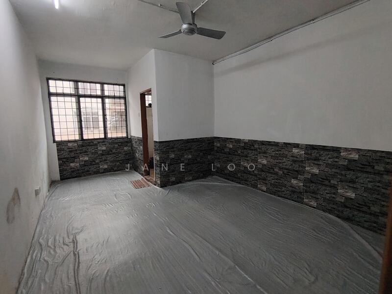 Untuk Disewa - Saujana Puchong SP 3 Shop Apartment