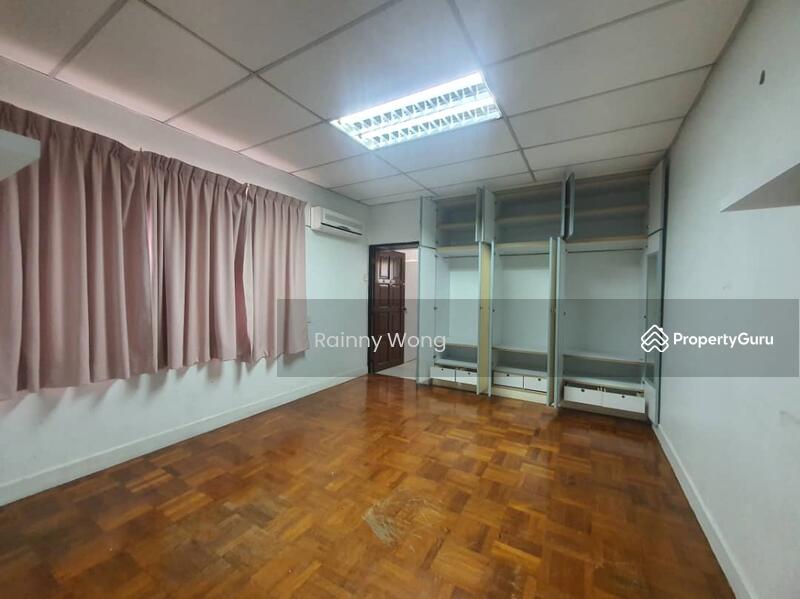 Untuk Dijual - Jalan D.S. Ramanathan