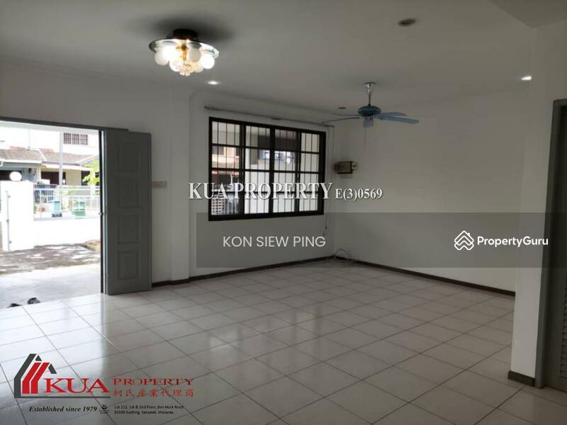 Double Storey Terrace Corner House For Sale! Located at Royal Garden