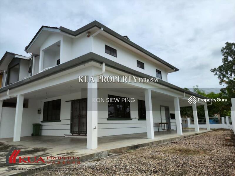 Double Storey Terrace Corner House For Sale! Located at Royal Garden