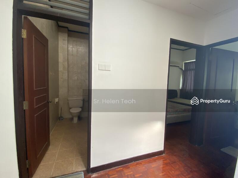 3 storey terrace house for rent Puncak Ria Batu Ferringhi, Penang (Island), Penang, 4 Bedrooms