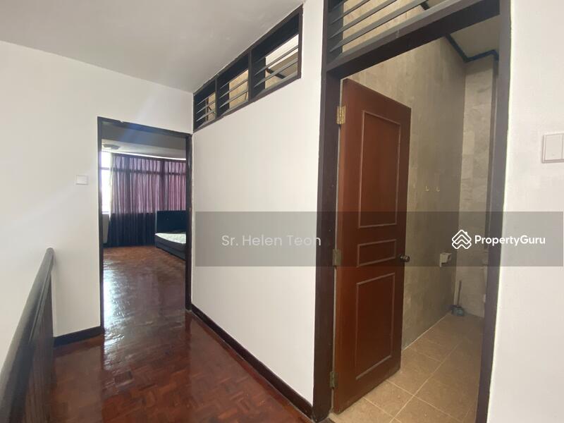 3 storey terrace house for rent Puncak Ria Batu Ferringhi, Penang