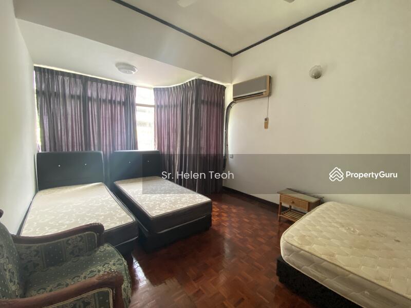 3 storey terrace house for rent Puncak Ria Batu Ferringhi, Penang