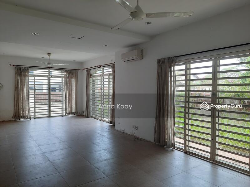 Double Storey, SemiDetached House in Tanjung Bungah for Sale