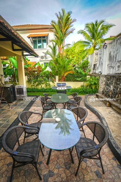 Untuk Disewa - Bungalow at Batu Ferringhi