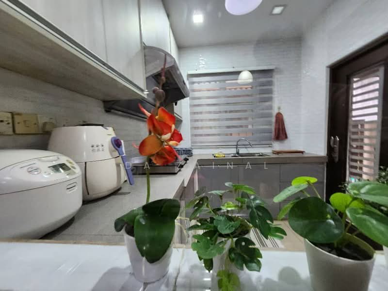 Terraced House for Sale in Alam Impian (Shah Alam) - Eda Zainal - Kitchen - PropertyGuru.com.my