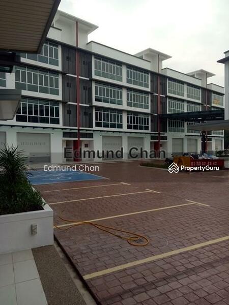 For Rent - Puchong utama Dataran Puchong shop office with lift adjoining unit