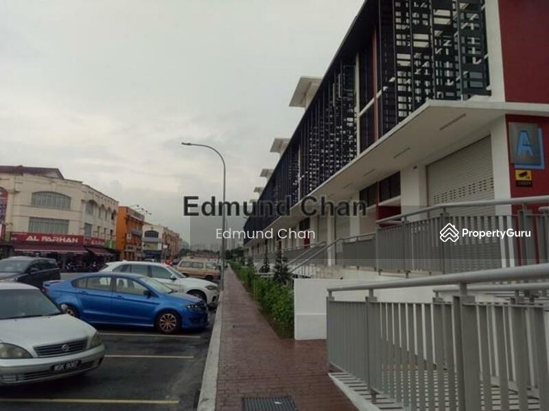 For Rent - Puchong utama Dataran Puchong shop office with lift adjoining unit
