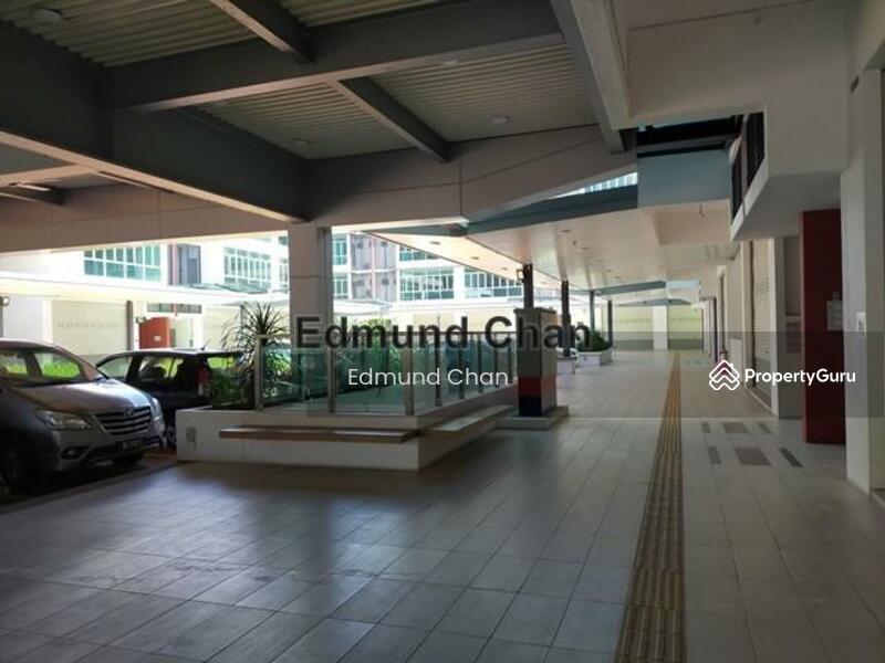 For Rent - Puchong utama Dataran Puchong shop office with lift adjoining unit