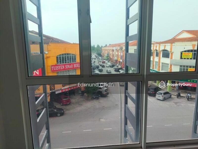 For Rent - Puchong utama Dataran Puchong shop office with lift adjoining unit