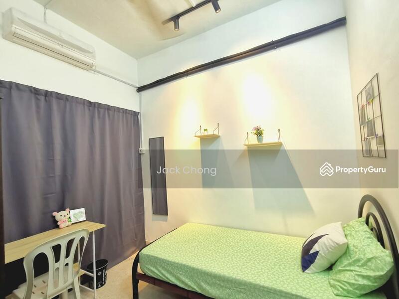 Untuk Disewa - Taman Connaught Double Storey House, Cheras