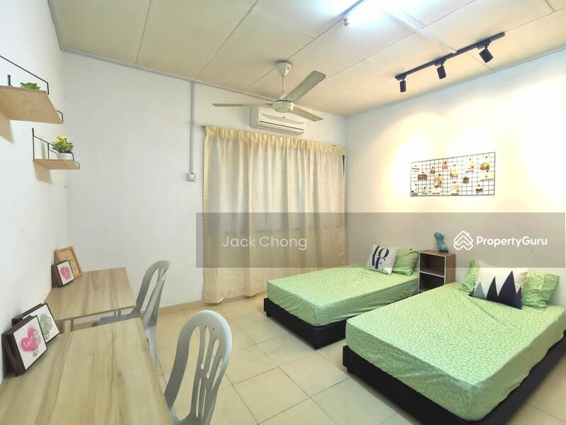 For Rent - Taman Connaught Double Storey House, Cheras