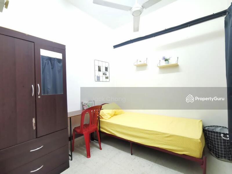 For Rent - Taman Connaught Double Storey House, Cheras