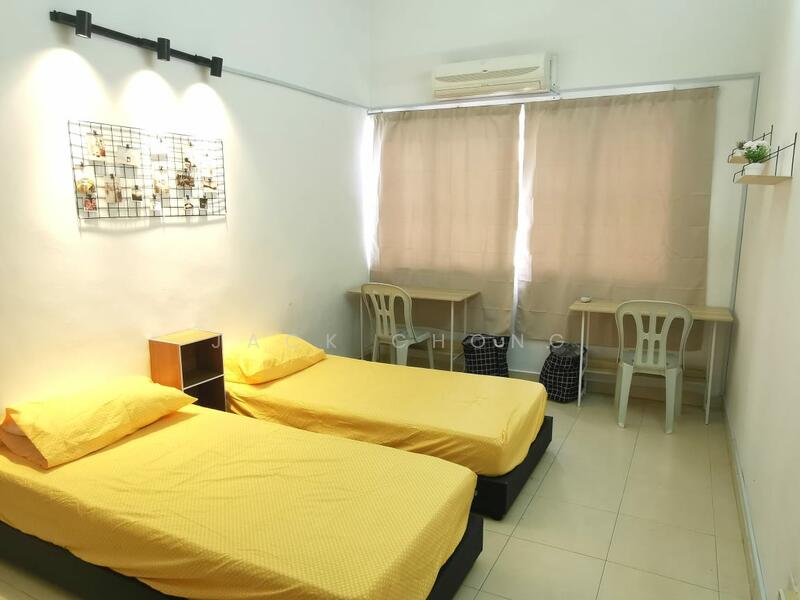 Untuk Disewa - Taman Connaught Double Storey House, Cheras