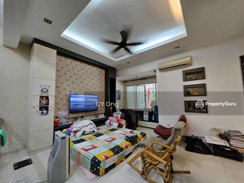 Double Storey Terrace Renovate at Island Glades Greenlane Penang, Greenlane, Penang