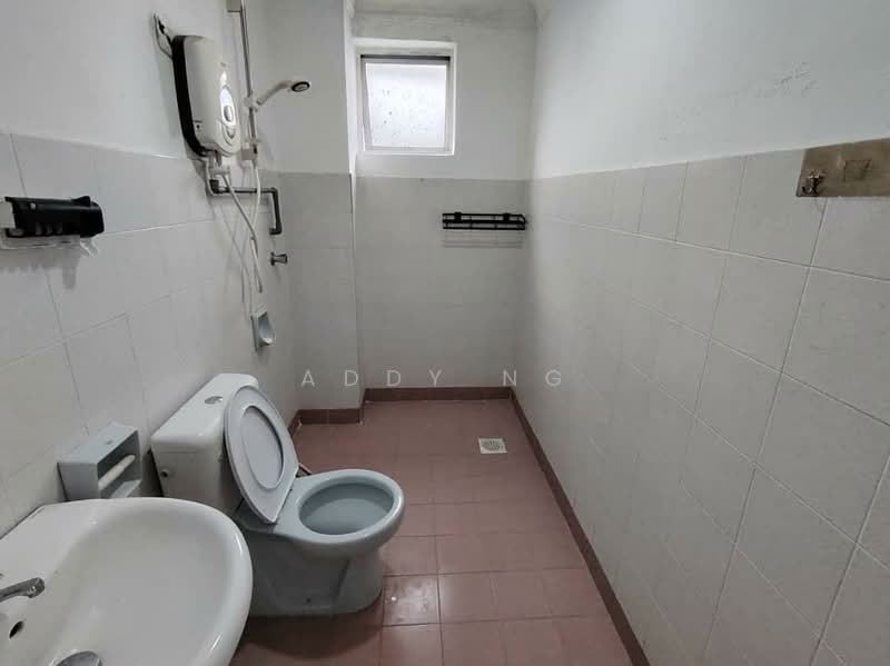 Condominium for Sale at Seri Cendekia - Addy Ng - Bathroom - PropertyGuru.com.my
