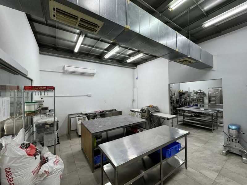 Factory for Rent in Taman Ehsan (Kepong) - Jun How - Kitchen - PropertyGuru.com.my