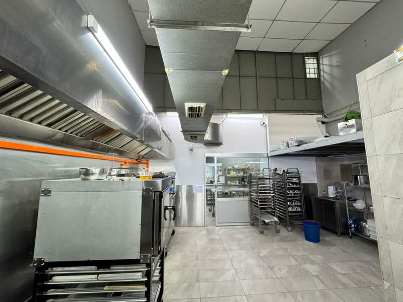 Factory for Rent in Taman Ehsan (Kepong) - Jun How - Kitchen - PropertyGuru.com.my