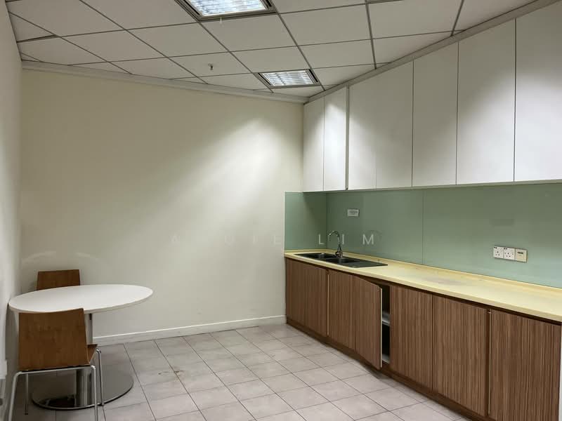 Office for Rent in KLCC (KL City Centre) - Angie Lim - Kitchen - PropertyGuru.com.my