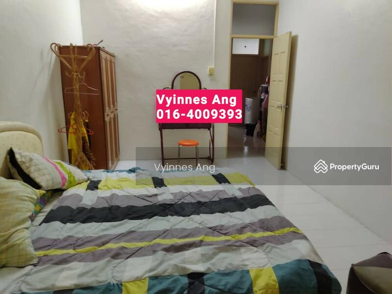 Air Tawar Taman Robina Semi D Corner House, Teluk Air Tawar, Seberang