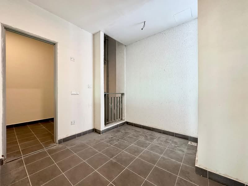 Pangsapuri untuk Dijual di G Residence - Zhiyi Lee - Yard - PropertyGuru.com.my