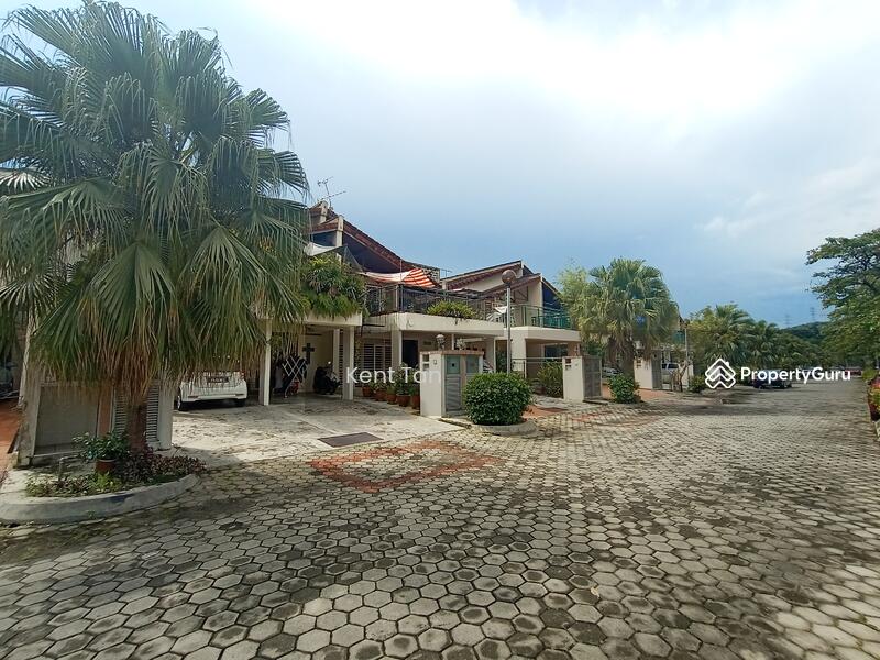 For Sale - EQUINE TOWN HOUSE