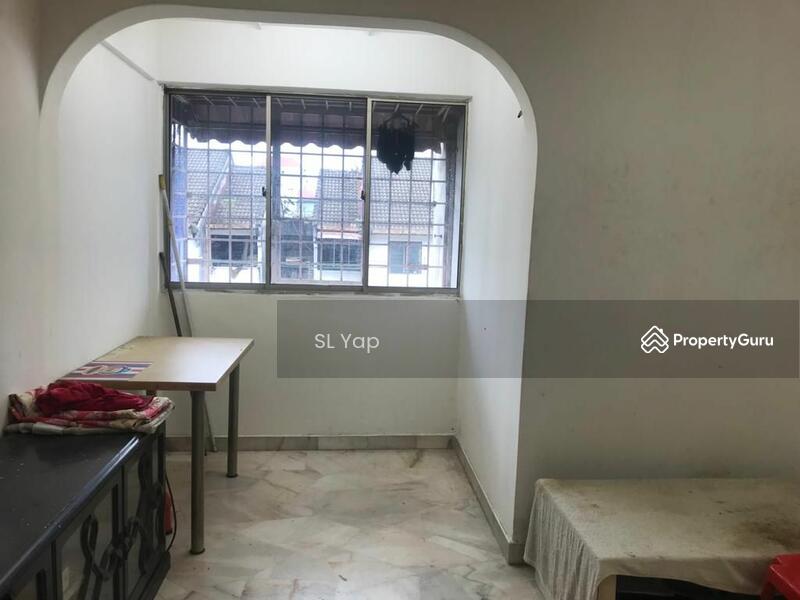 For Sale - Desa Petaling Flat