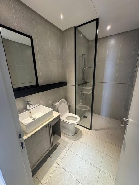 Kediaman Servis untuk Disewa di Millerz Square Serviced Residence - Axelle . - Bathroom - PropertyGuru.com.my