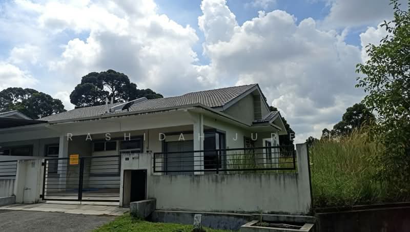 Semi-Detached House for Sale in Sepang (Selangor) - Rashidah Juremi - Exterior - PropertyGuru.com.my