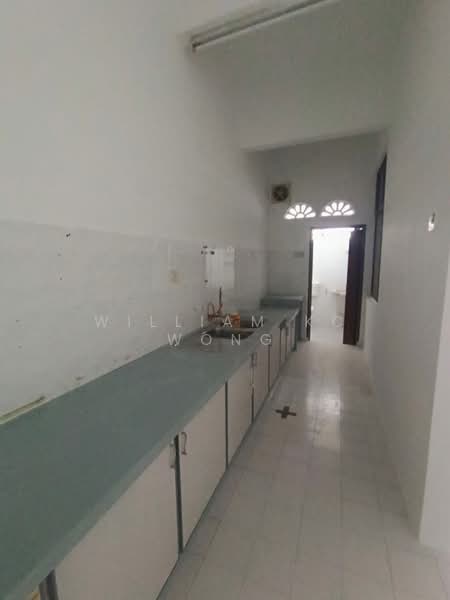 3-storey Terraced House for Sale in Sungai Ara (Penang) - William KC Wong - Kitchen - PropertyGuru.com.my