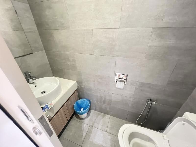Service Residence for Rent at Arte Mont Kiara - Kalvyn Chia - Bathroom - PropertyGuru.com.my