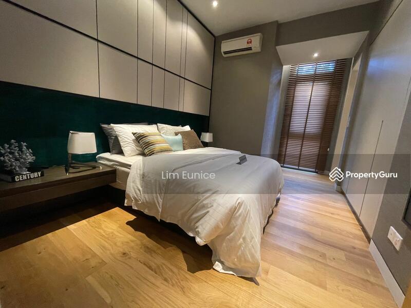 For Sale - Moulmein Rise
