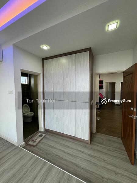 For Sale - D'Rich Executive Suites