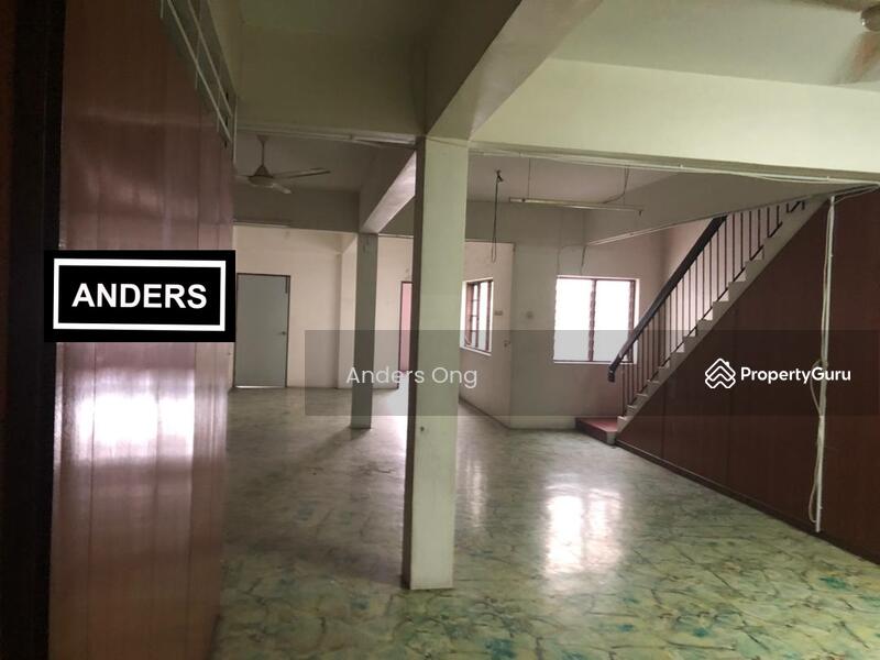 Heritage 3 Storey Shop Lot Main Road Georgetown City Centre For Rent untuk Untuk Disewa - RM 12,000 /bulan, Mac 2026 - PropertyGuru.com.my