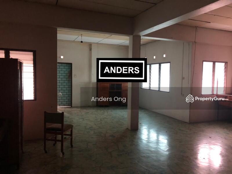 Heritage 3 Storey Shop Lot Main Road Georgetown City Centre For Rent untuk Untuk Disewa - RM 12,000 /bulan, Mac 2026 - PropertyGuru.com.my