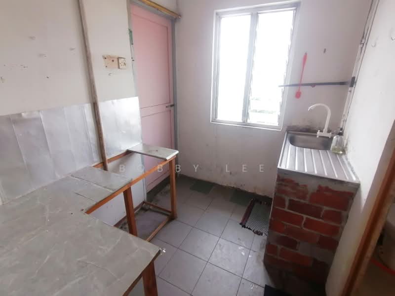 Flat for Rent at Seksyen 2 Wangsa Maju Flat - Bobby Lee - Kitchen - PropertyGuru.com.my