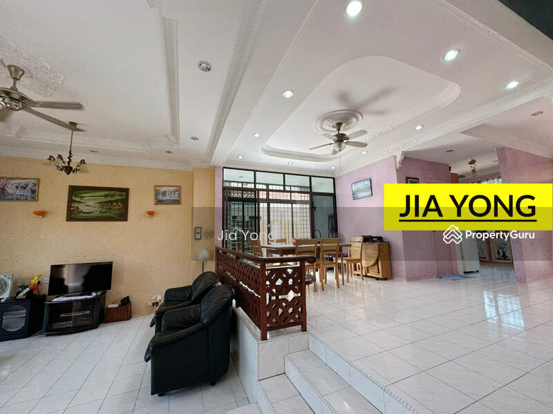 Batu Ferringhi Lilitan Sungai Emas Semi Detached House untuk Untuk Dijual - RM 850,000, Apr 2026 - PropertyGuru.com.my