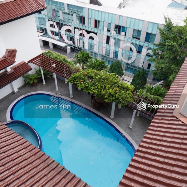 swimming pool