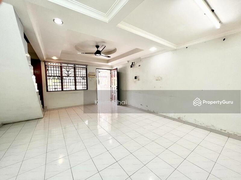 Rumah Teres 2 Tingkat untuk Dijual di Kampar (Perak) - Kevin Chai - Living Hall - PropertyGuru.com.my