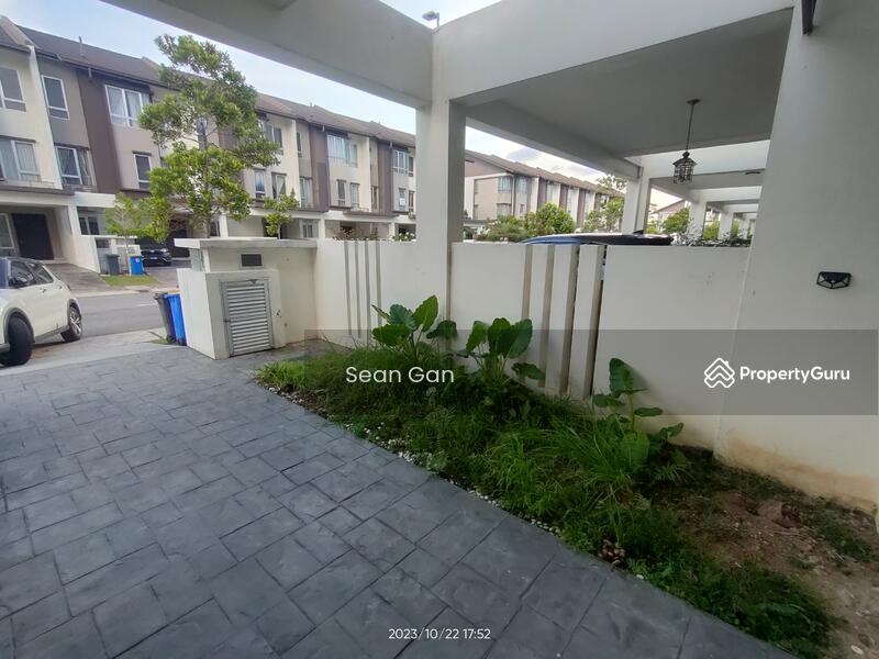 Rumah Teres untuk Dijual di Bandar Tropicana Aman (Telok Panglima Garang) - Sean Gan - PropertyGuru.com.my