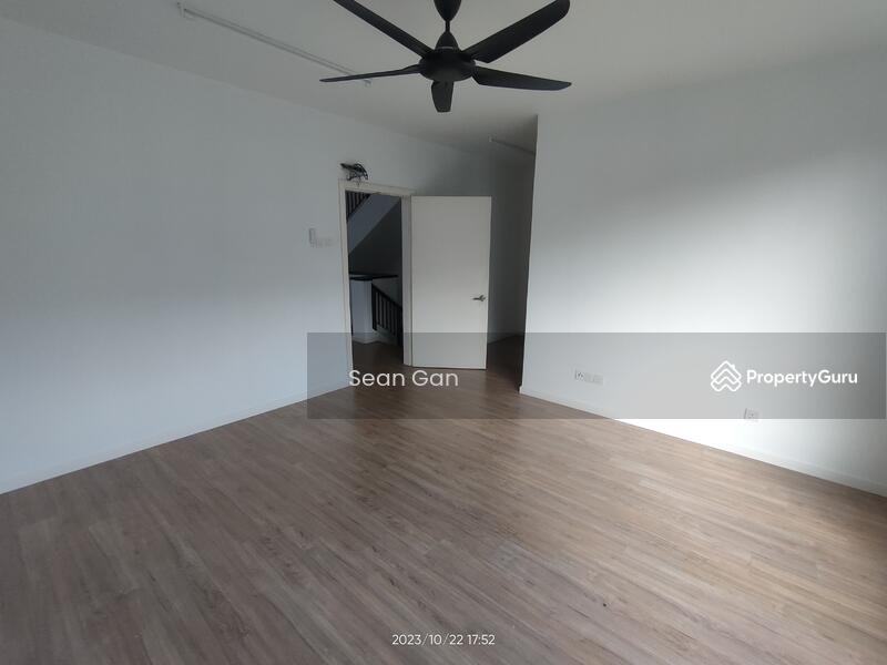 Rumah Teres untuk Dijual di Bandar Tropicana Aman (Telok Panglima Garang) - Sean Gan - PropertyGuru.com.my