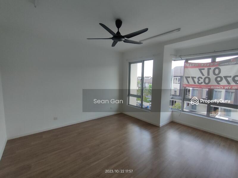 Rumah Teres untuk Dijual di Bandar Tropicana Aman (Telok Panglima Garang) - Sean Gan - PropertyGuru.com.my