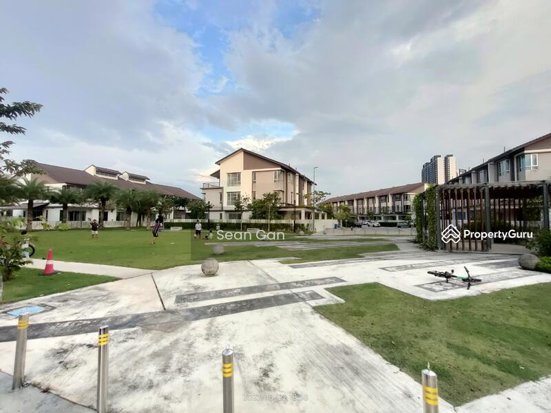 Rumah Teres untuk Dijual di Bandar Tropicana Aman (Telok Panglima Garang) - Sean Gan - PropertyGuru.com.my