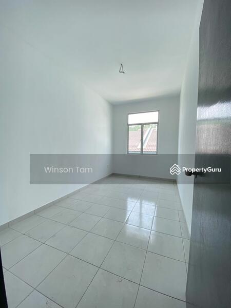Rumah Teres 2 Tingkat untuk Dijual di Taman Scientex Rawang (Rawang) - Winson Tam - PropertyGuru.com.my